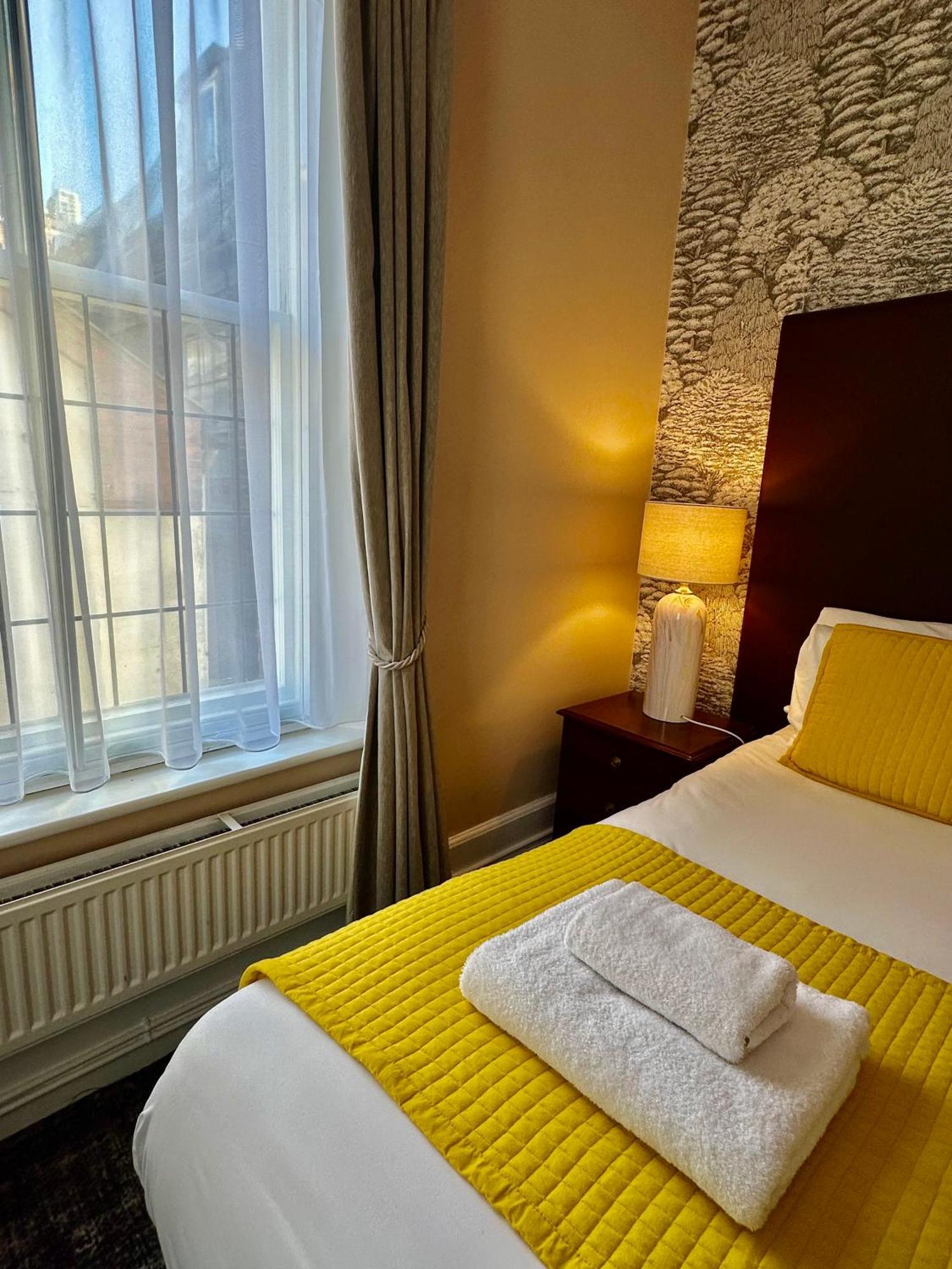 The Red Cow - Guest House Річмонд Екстер'єр фото
